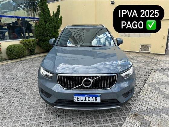 VOLVO XC40 2021