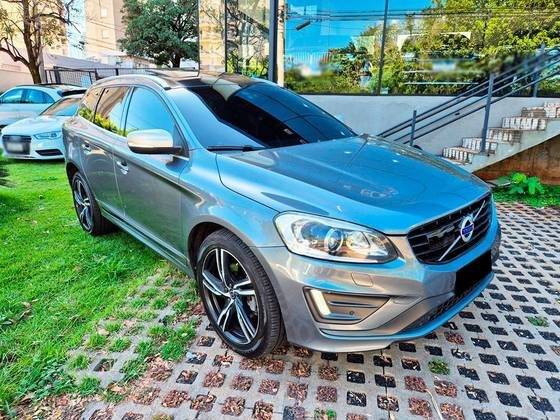 VOLVO XC60 2017