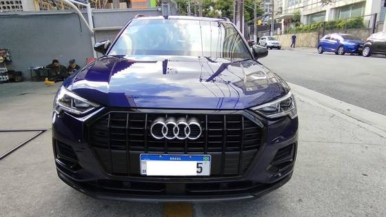 AUDI Q3 2021