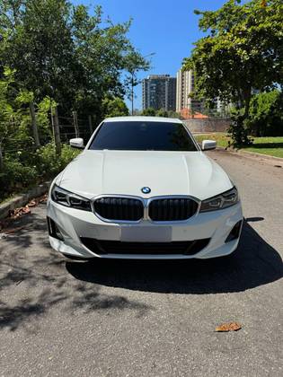 BMW 320i 2023