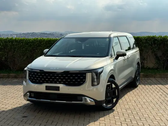 KIA CARNIVAL 2025