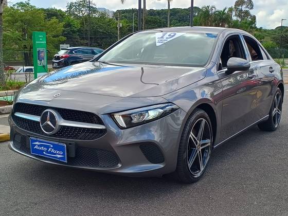 MERCEDES-BENZ A 200 2019