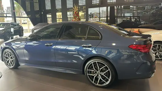 MERCEDES-BENZ C 300 2025
