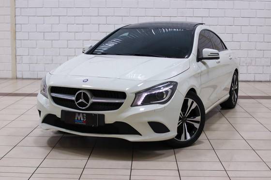 MERCEDES-BENZ CLA 200 2014