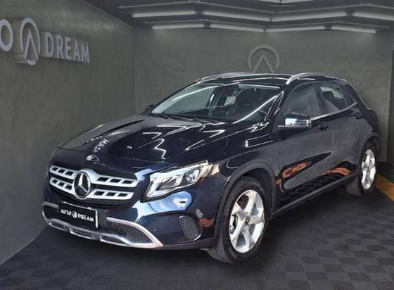 MERCEDES-BENZ GLA 200 2018