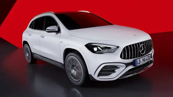 MERCEDES-BENZ GLA 35 AMG 2025