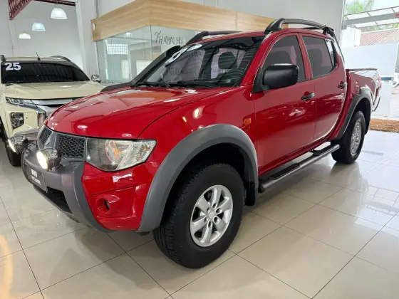 MITSUBISHI L200 SAVANA 2013