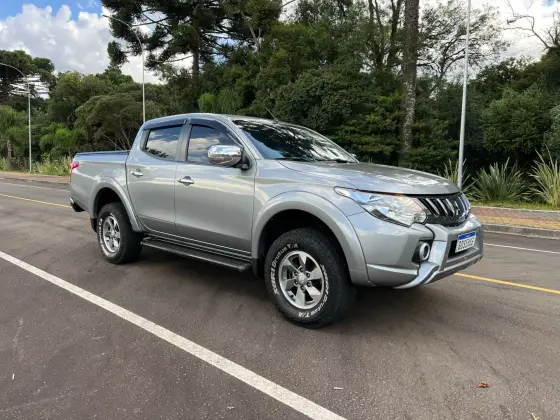 MITSUBISHI L200 TRITON 2020