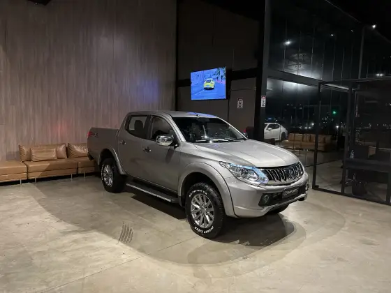 MITSUBISHI L200 TRITON 2019