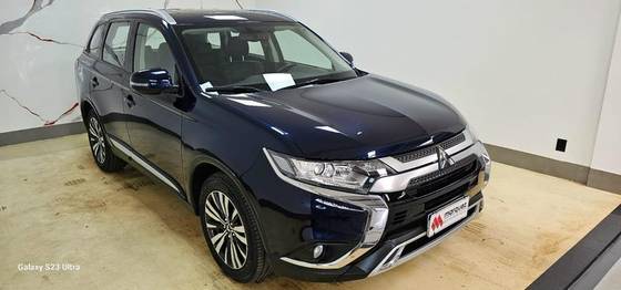 MITSUBISHI OUTLANDER 2021