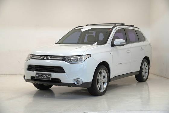 MITSUBISHI OUTLANDER 2015