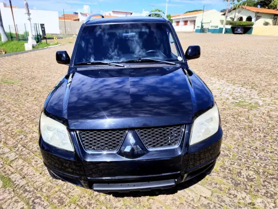 MITSUBISHI PAJERO TR4 2012