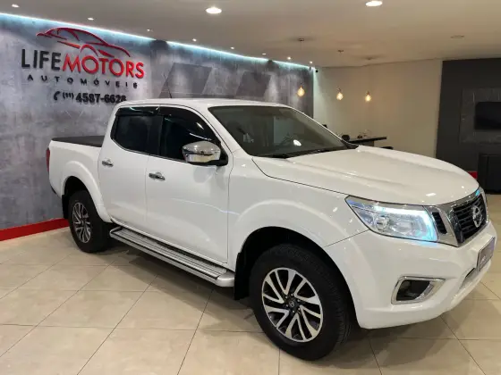 NISSAN FRONTIER 2021