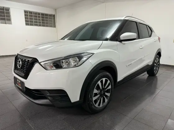 NISSAN KICKS 2020