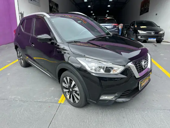 NISSAN KICKS 2017