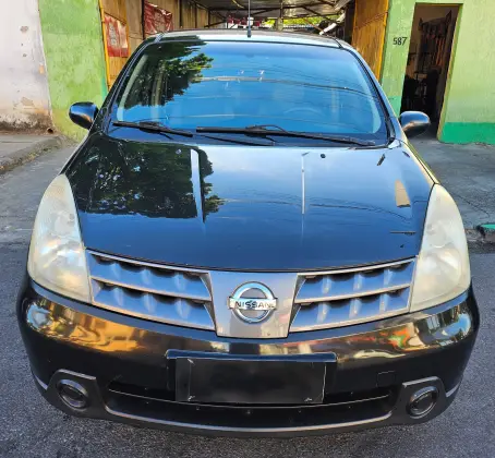 NISSAN LIVINA 2011