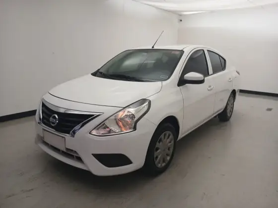 NISSAN VERSA 2020