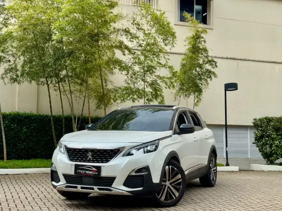 PEUGEOT 3008 2019