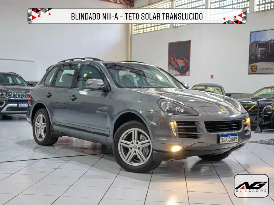 PORSCHE CAYENNE 2010