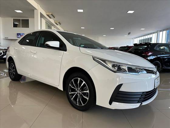 TOYOTA COROLLA 2018