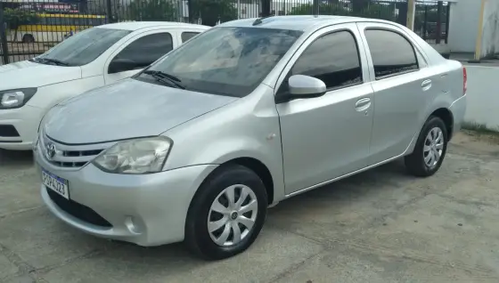 TOYOTA ETIOS 2017