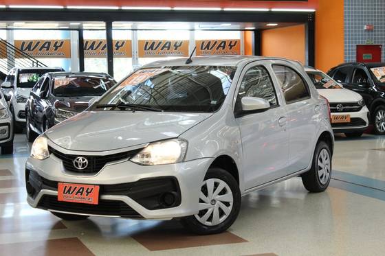 TOYOTA ETIOS 2019