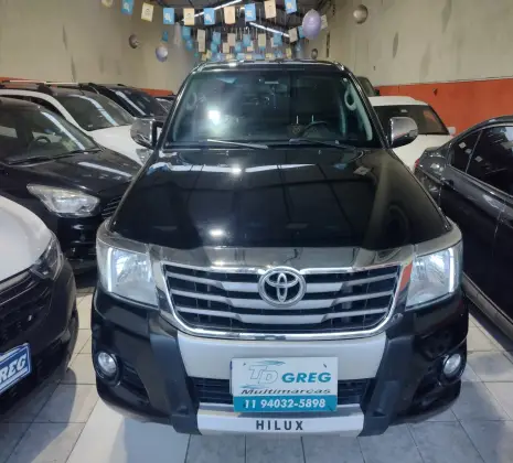 TOYOTA HILUX 2015