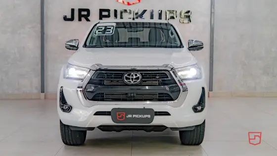 TOYOTA HILUX 2023