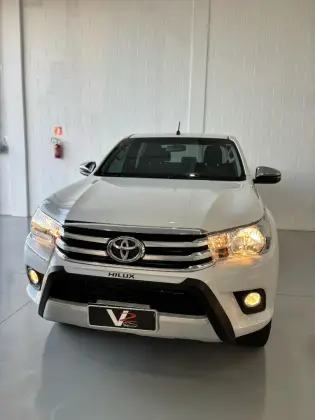 TOYOTA HILUX 2018