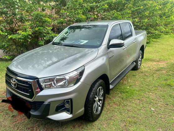 TOYOTA HILUX 2020