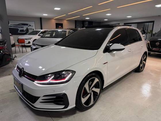 VOLKSWAGEN GOLF 2019