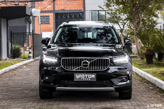 VOLVO XC40 2021