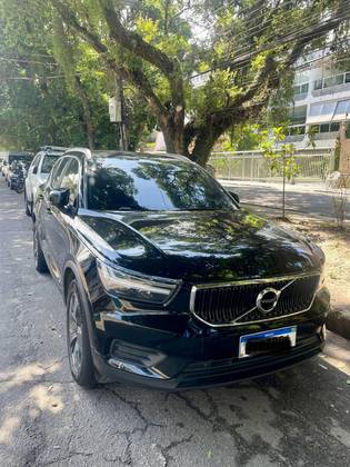 VOLVO XC40 2019