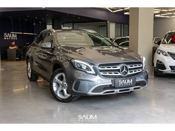 MERCEDES-BENZ GLA 200 2018