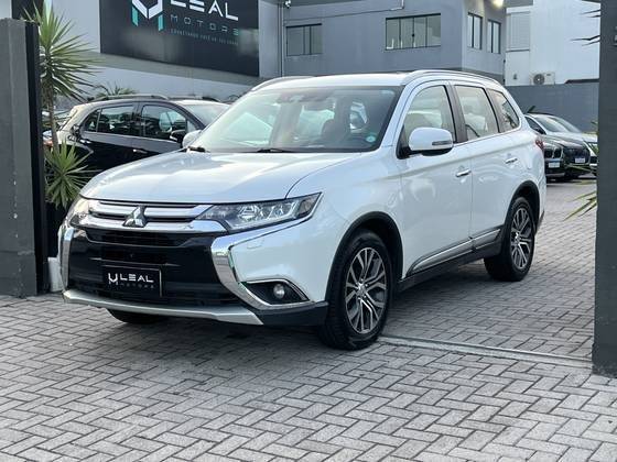MITSUBISHI OUTLANDER 2018