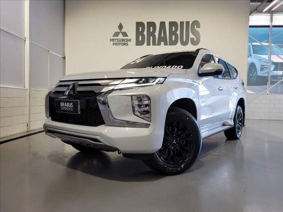 MITSUBISHI PAJERO SPORT 2024