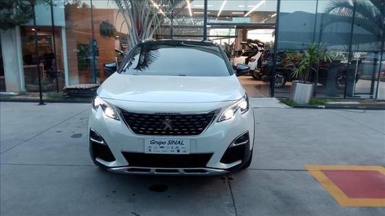 PEUGEOT 3008 2020