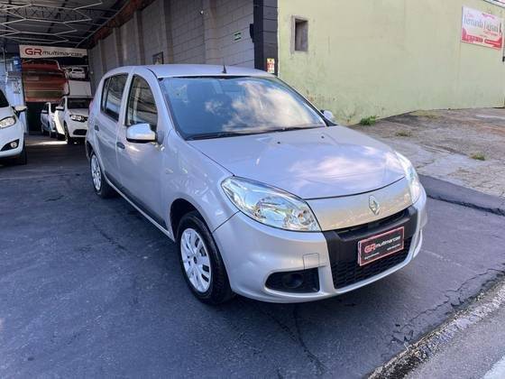 RENAULT SANDERO 2012