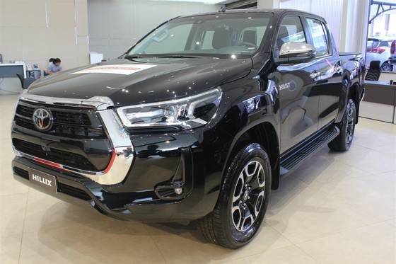 TOYOTA HILUX 2025