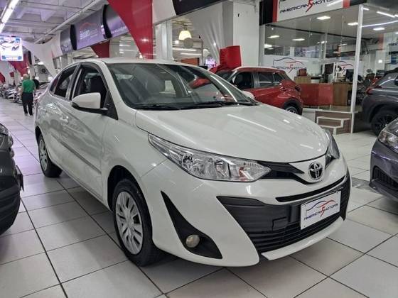 TOYOTA YARIS 2021