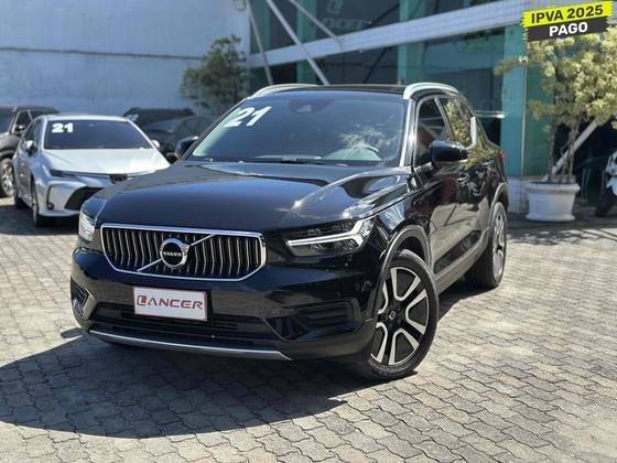 VOLVO XC40 2021