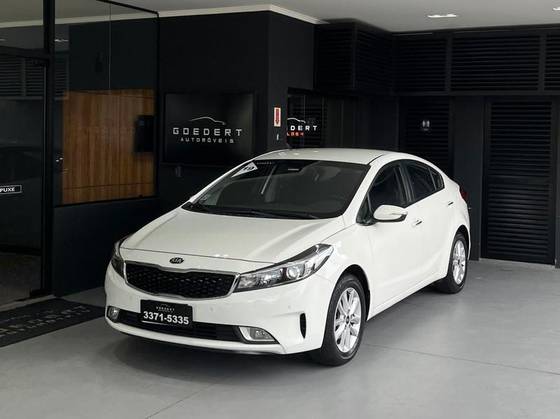 KIA CERATO 2019