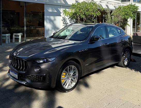 MASERATI LEVANTE 2019
