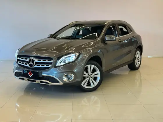 MERCEDES-BENZ GLA 200 2018