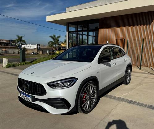 MERCEDES-BENZ GLA 35 AMG 2023