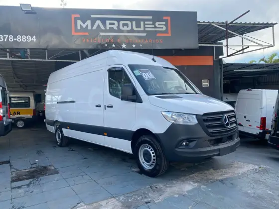 MERCEDES-BENZ SPRINTER 2025