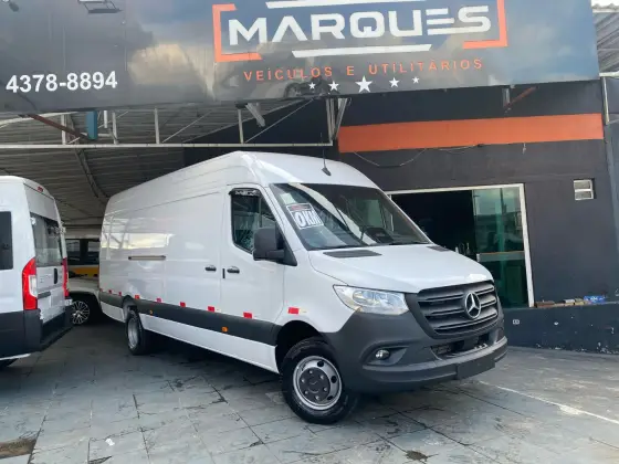 MERCEDES-BENZ SPRINTER 2025