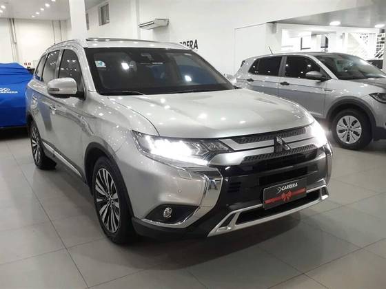 MITSUBISHI OUTLANDER 2020