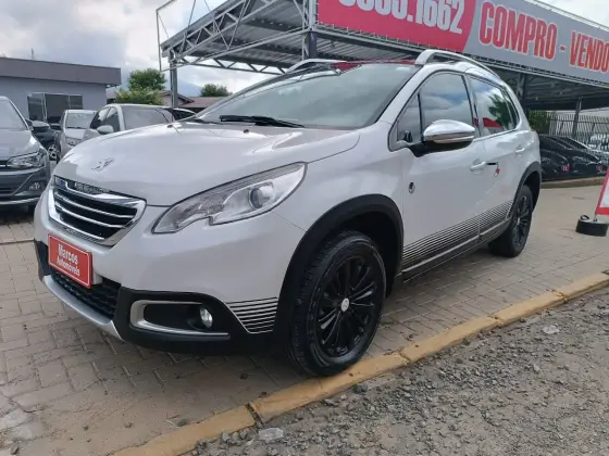 PEUGEOT 2008 2017