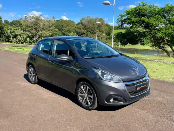 PEUGEOT 208 2020